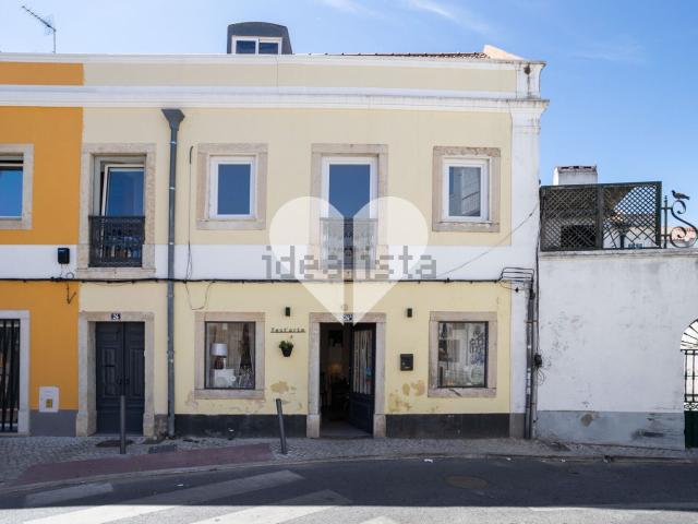 Loja, Almada Cova da Piedade Pragal Cacilhas