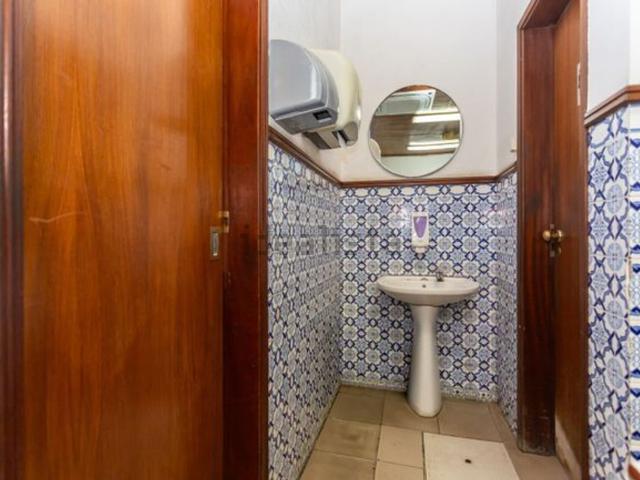 Loja, Almada Cova da Piedade Pragal Cacilhas