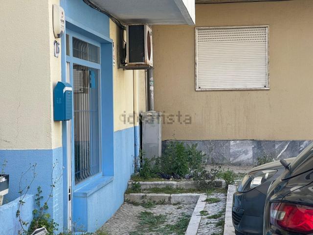 Loja, Almada Cova da Piedade Pragal Cacilhas