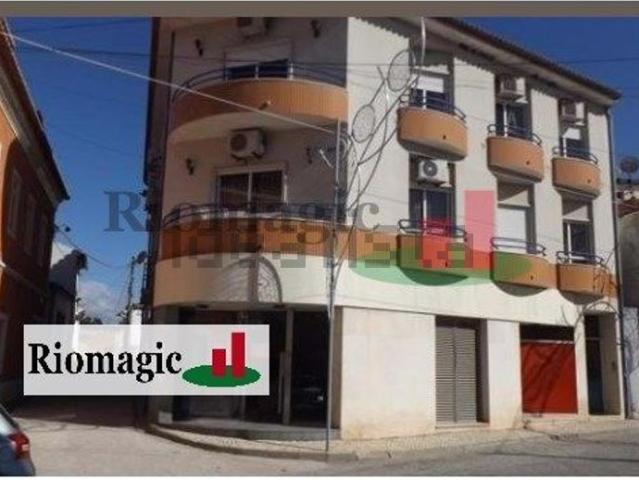 Loja, Amiais de Baixo