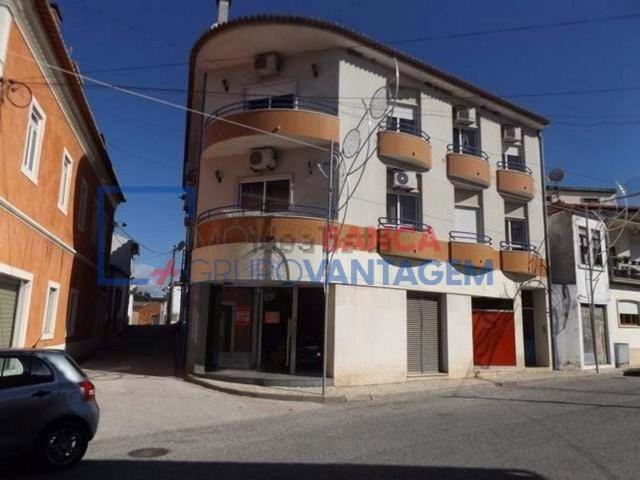 Loja, Amiais de Baixo