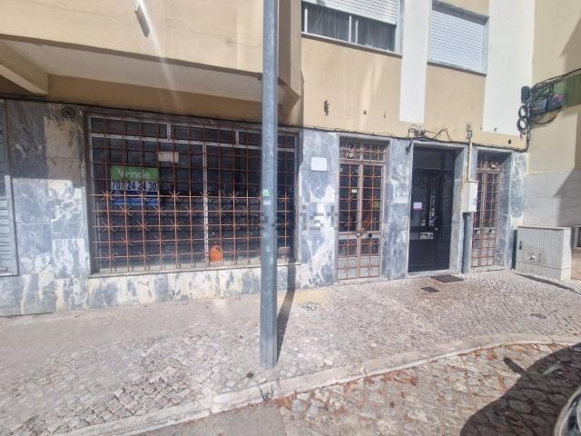 Loja, Amora