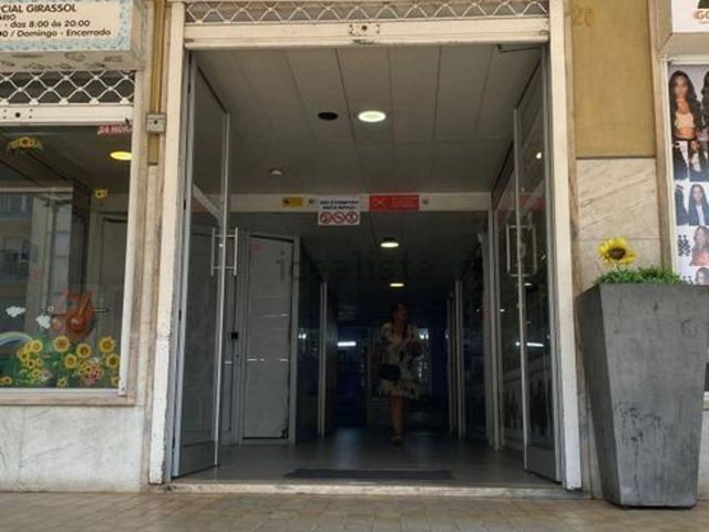 Loja, Amora
