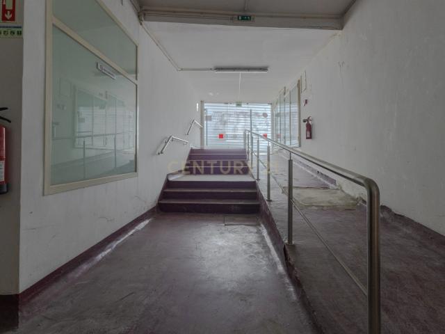 Loja Ampla com 494 m² — Perfeita para Marcas que Querem Crescer