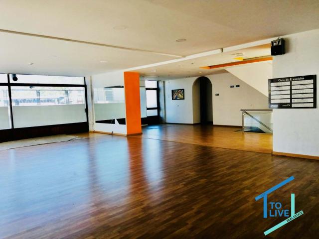 Loja Ampla em Excelente Estado – Oportunidade de Investimento em Tomar