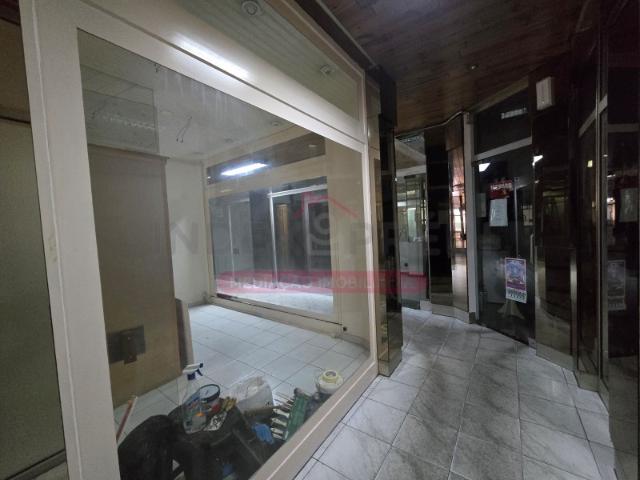 Loja Ampla 3 frentes Envidraçada Figueira da Foz