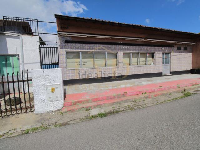 Loja, Aradas