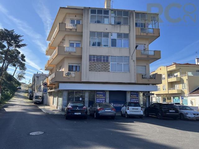 Loja / Armazém no centro de Torres Vedras