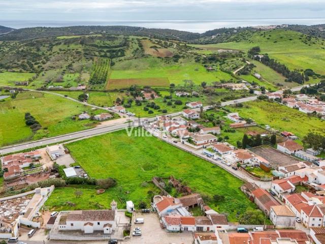 Loja, Budens
