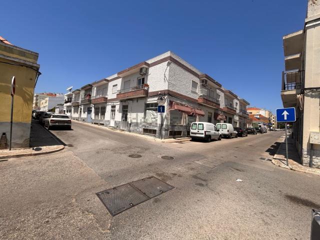Loja, Baixa da Banheira e Vale da Amoreira