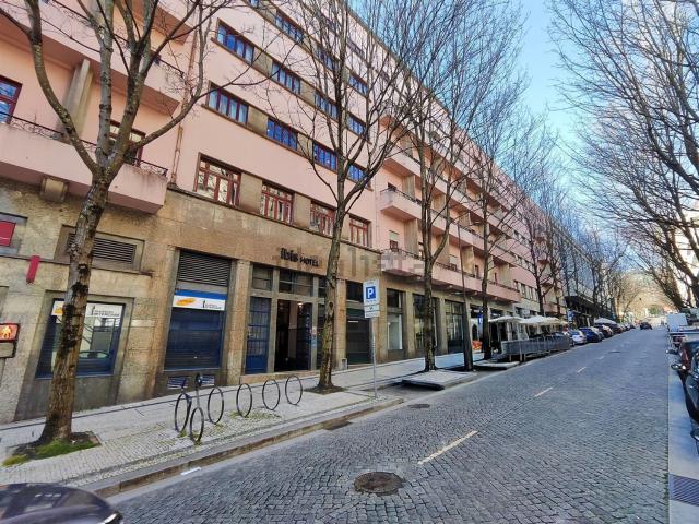 Loja, Bolhão, Cedofeita Santo Ildefonso Sé Miragaia São Nicolau Vitória