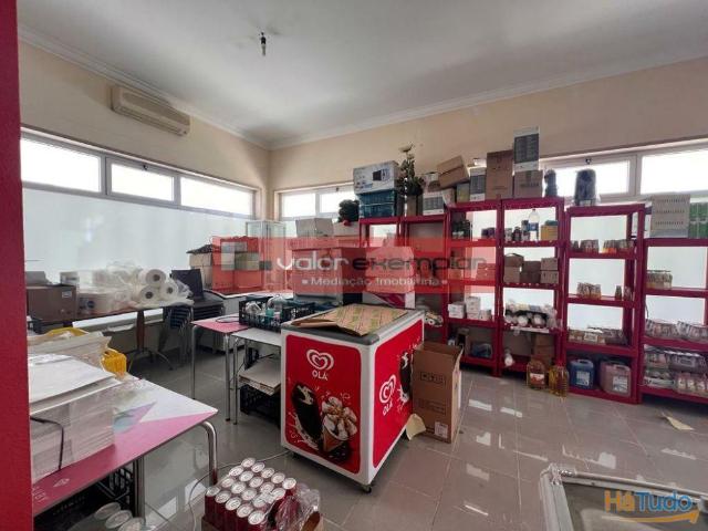LOJA C/ 3 MONTRAS P/ EXTERIOR | 26063421360