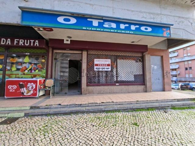 Loja, Almada Cova da Piedade Pragal Cacilhas