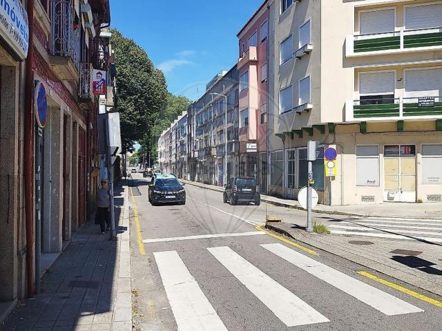Loja, Cedofeita Santo Ildefonso Sé Miragaia São Nicolau Vitória