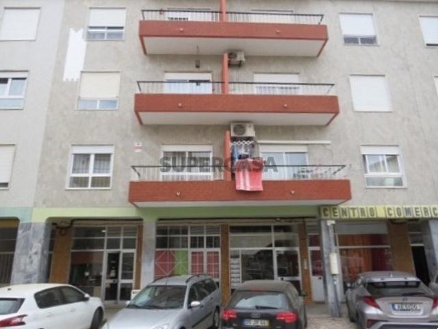 Loja Centro Comercial São Gonçalo Barreiro