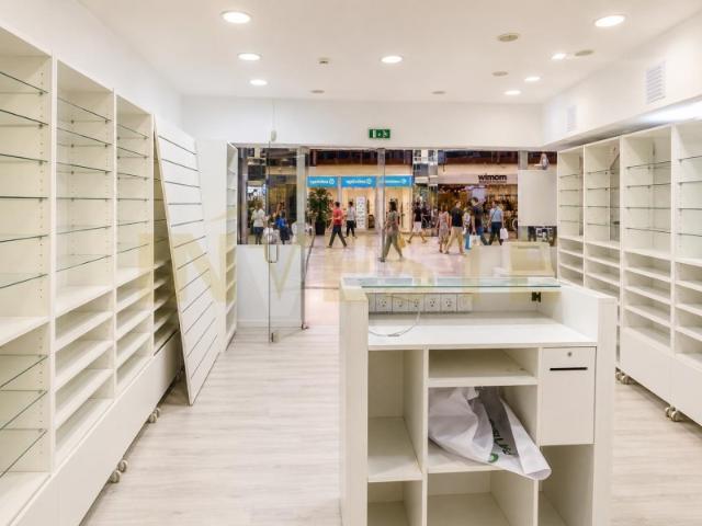 Loja Centro Comercial PALMEIRAS SHOPPING em Oeiras