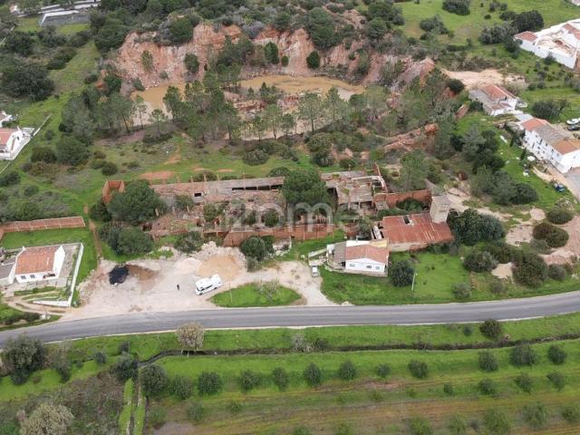 Loja, Centro da Cidade, Albufeira e Olhos de Água