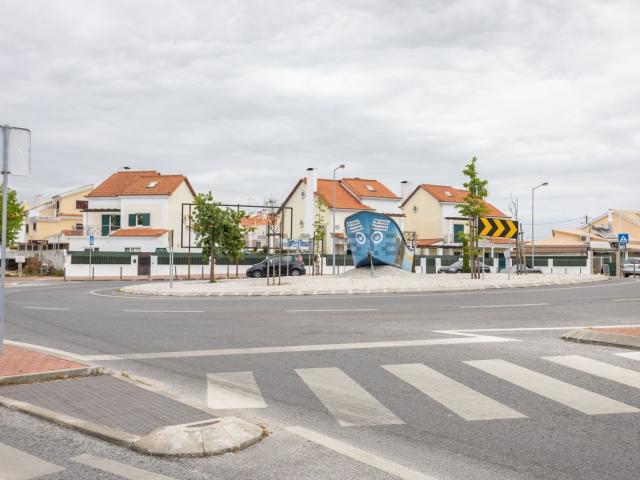 Loja, Charneca da Caparica e Sobreda