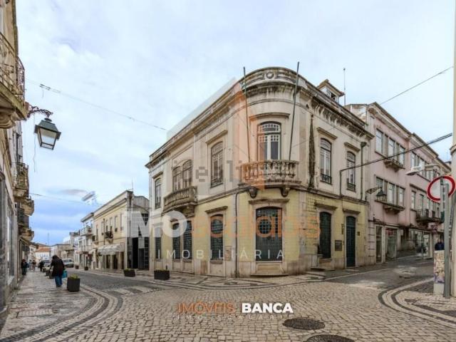 Loja, Cidade de Santarém