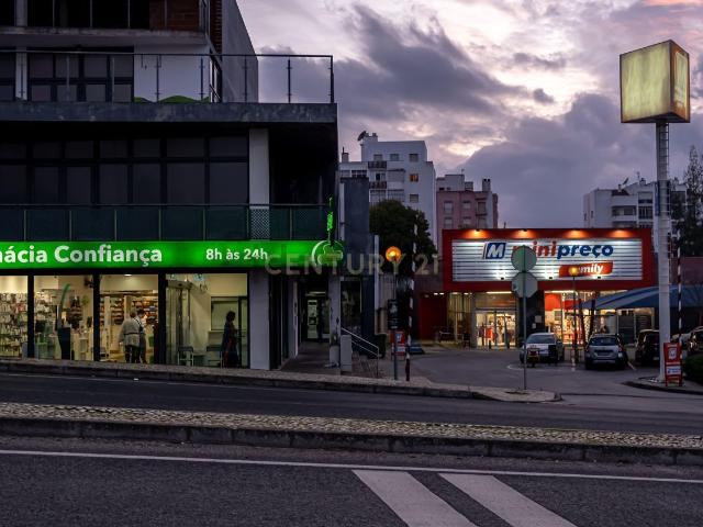 Loja, Cidade de Santarém