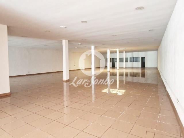 Loja com 459m2 em Paranhos, Porto