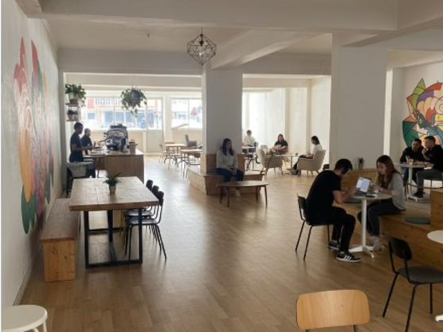 Loja com 210 m² | Venda ou Arrendamento | Excelente Visibilidade