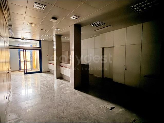 Loja com Garagem Alcains