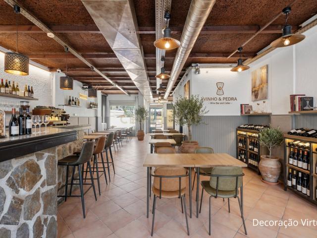 Loja com histórico de café/restaurante na Venteira/Amadora