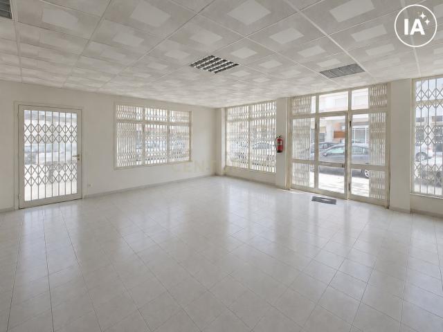 Loja com Potencial na Penha – Faro | 197 m²