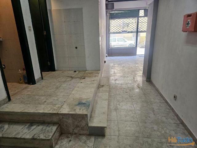 Loja Comercial | Brandoa | Zona Central | 850? | 26084084505