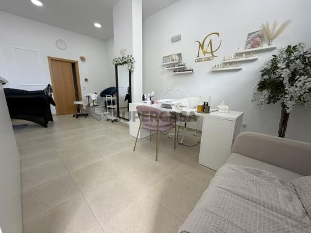Loja Comercial nos Fidalguinhos, Barreiro