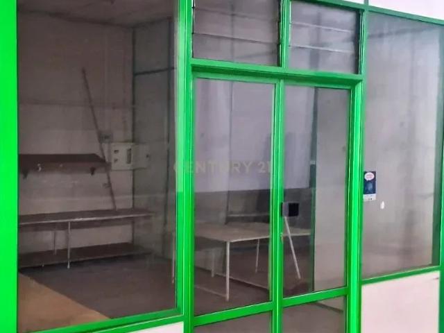 LOJA COMERCIAL OU BOX COM 16 M2