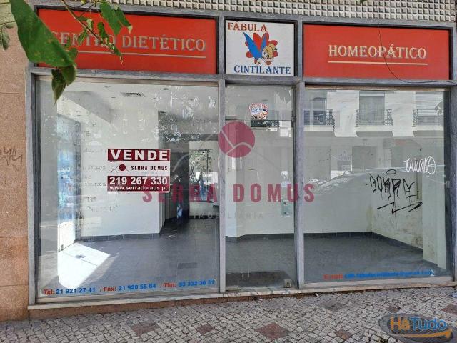 Loja Comercial para venda na Rua da Azenha em Mem Martins | 26054061490