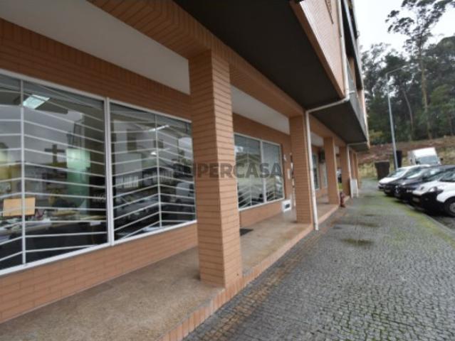 Loja Comercial Pias, Lousada