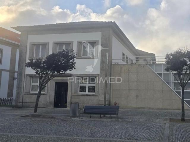Loja Comércio na Praça do Almada Póvoa de Varzim
