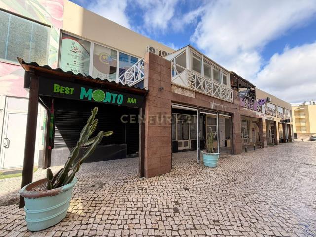Loja, Costa de Caparica