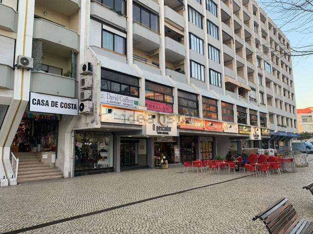 Loja, Costa de Caparica