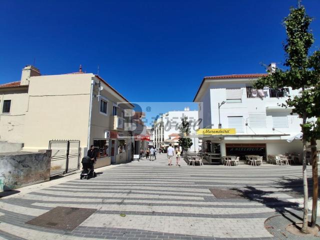 Loja, Costa de Caparica