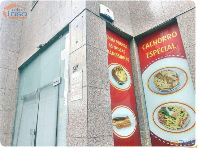 Loja duas frentes montada para restaurante rotunda da Areosa | 26084063489