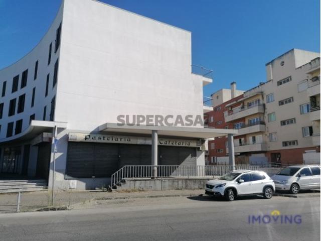 Loja de banco para venda em Alhos Vedros Fonte da Prata