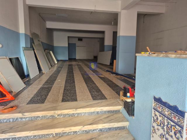 Loja de dois pisos 240m² Póvoa de Santa Iria e Forte da Casa