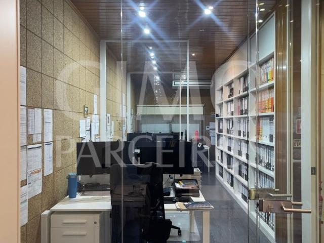 Loja em Oliveira do Bairro