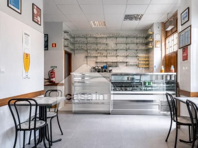 Loja em Benfica com 40m2 sem extracção de fumos