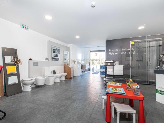 Loja em Campolide, Lisboa 160m²