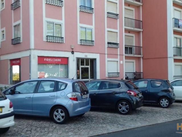 Loja em Cascais | 25124044000