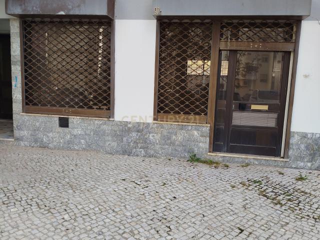 Loja em Carcavelos, Cascais Excelente Oportunidade