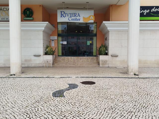 Loja em Carcavelos, Cascais Excelente Oportunidade