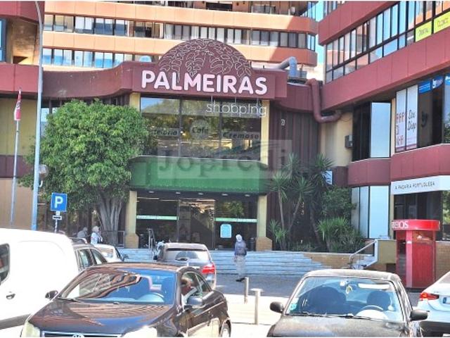 Loja em Centro Comercial