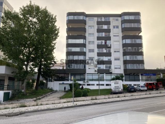 Loja em Coimbra Vale das Flores