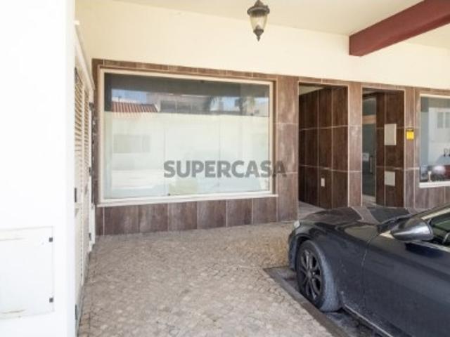 Loja em excelente localização no centro de Ferragudo, Algarve